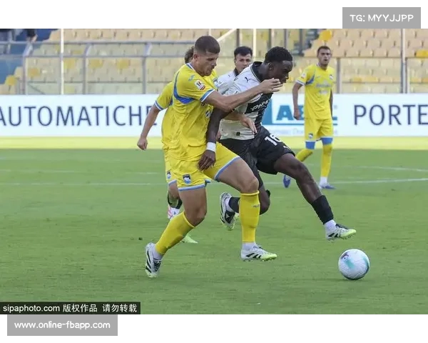 意大利杯特尔纳纳险胜佩斯卡拉帕里吉尼头球绝杀